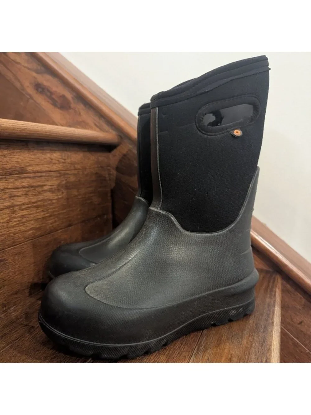 Bogs Neo-Classic boots Solid black Youth Size 1 big kid.